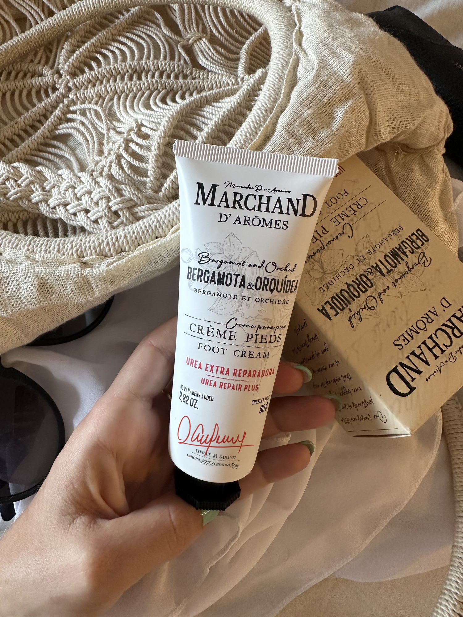 Crema para Pies MDA Bergamota y Orquidea con Urea Extra Reparadora