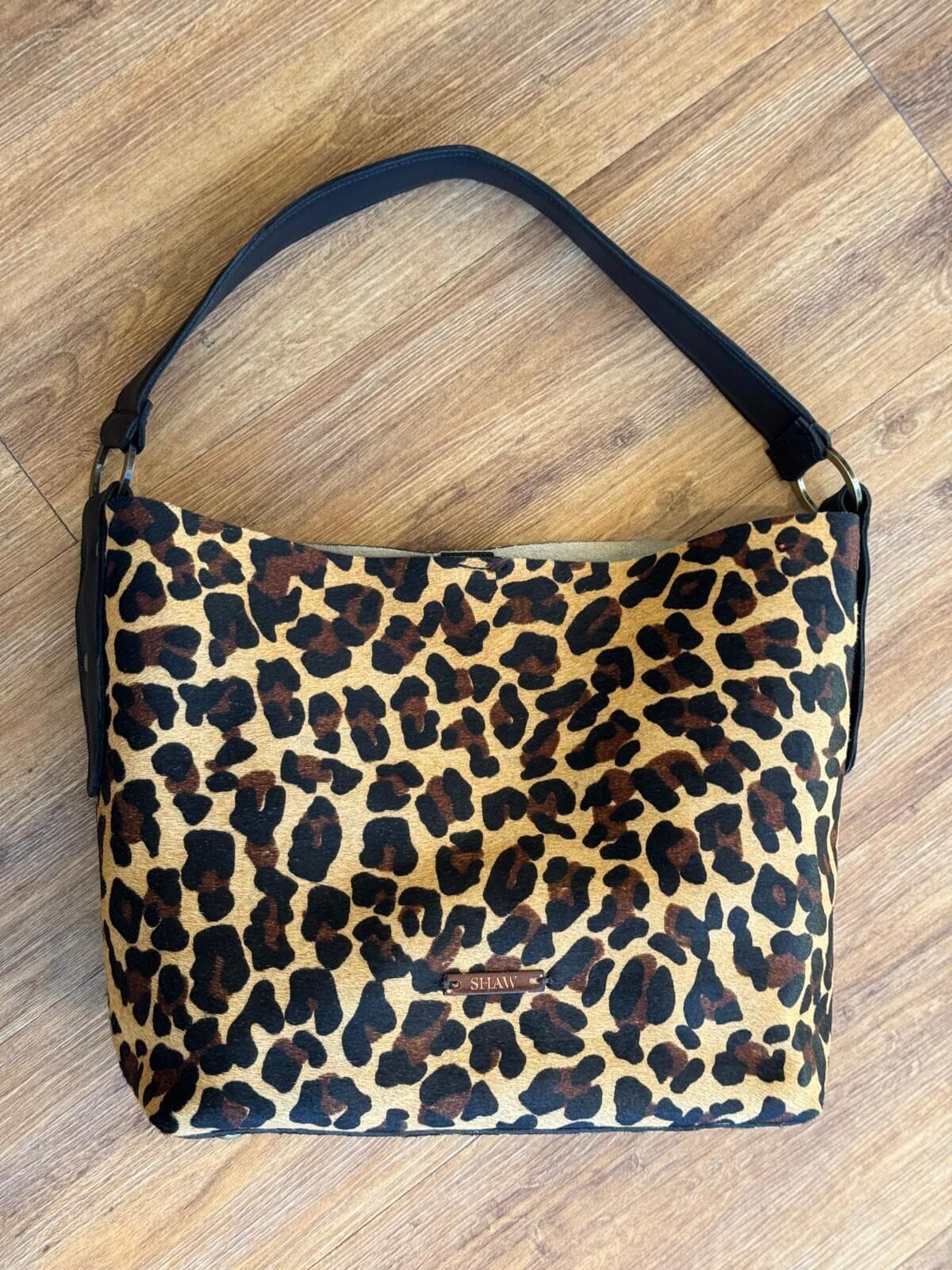 CARTERA LAURA