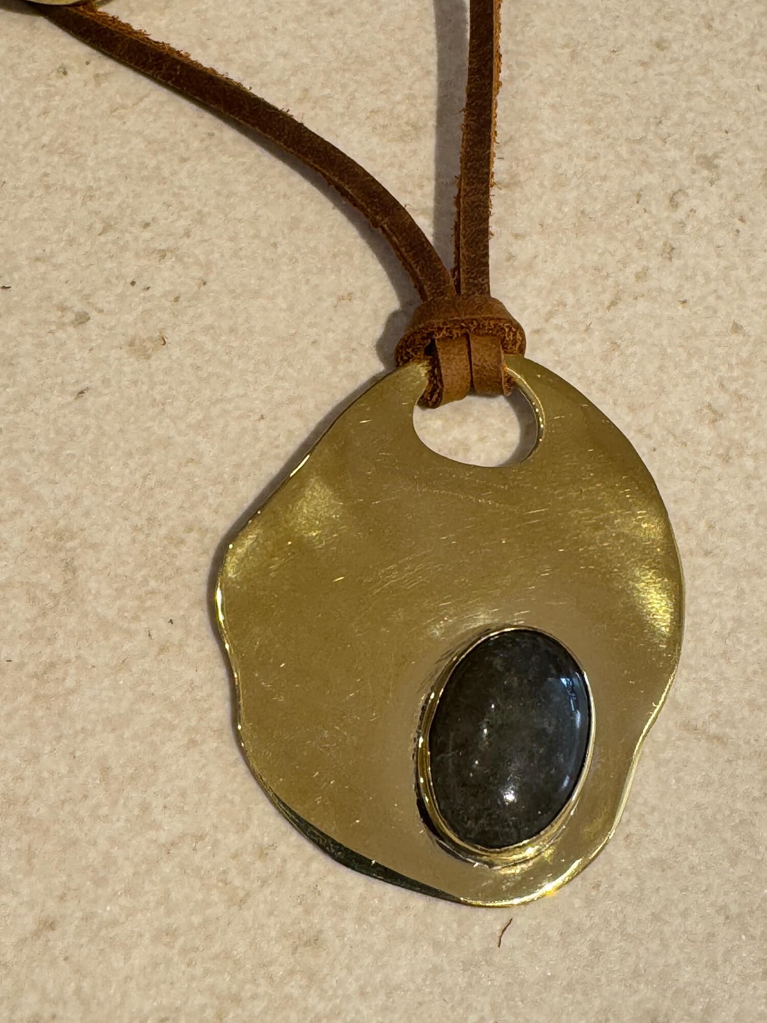 COLLAR PIEDRA