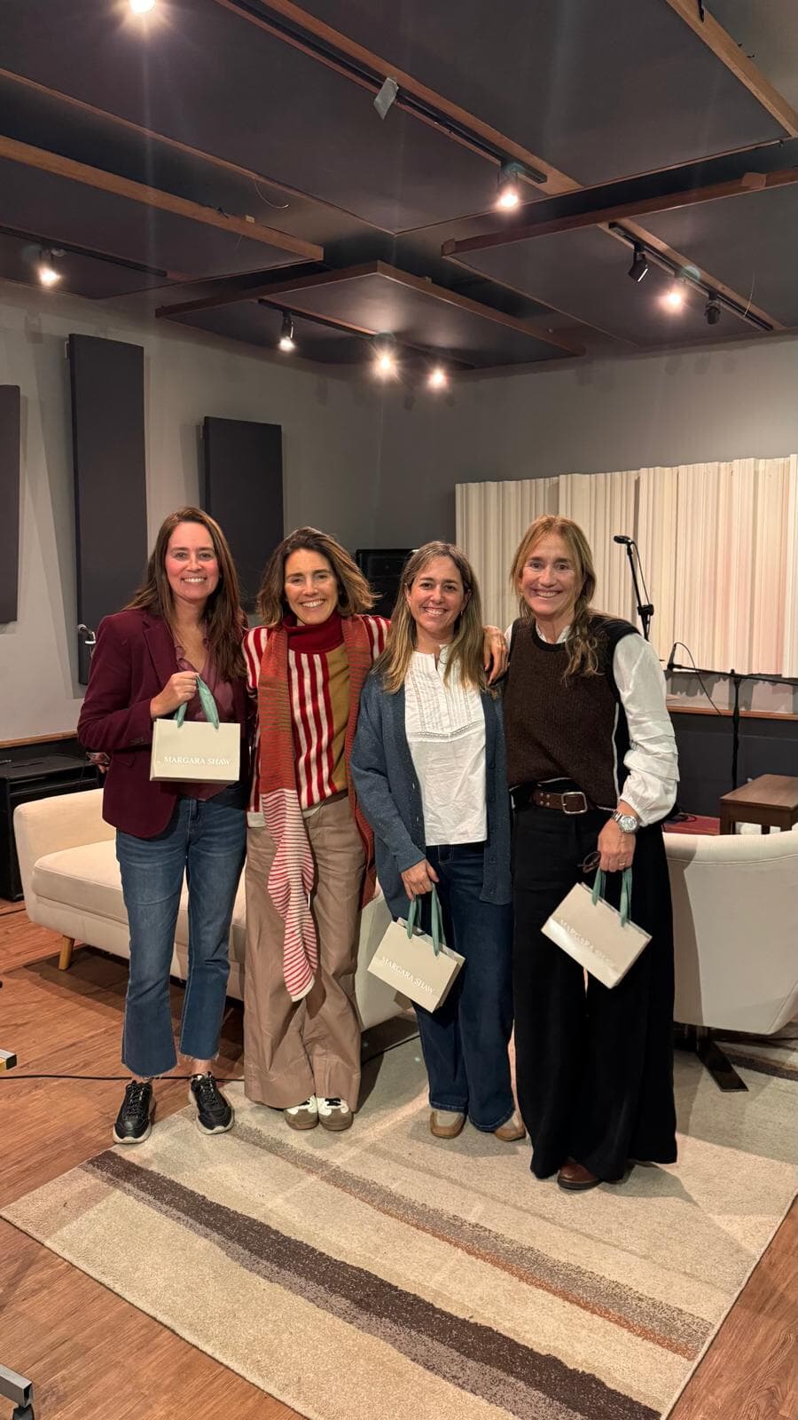 Hoy conversamos con 3 invitadas de lujo: Viqui Durán, Virginia Shaw e Inés Aguerrebere
