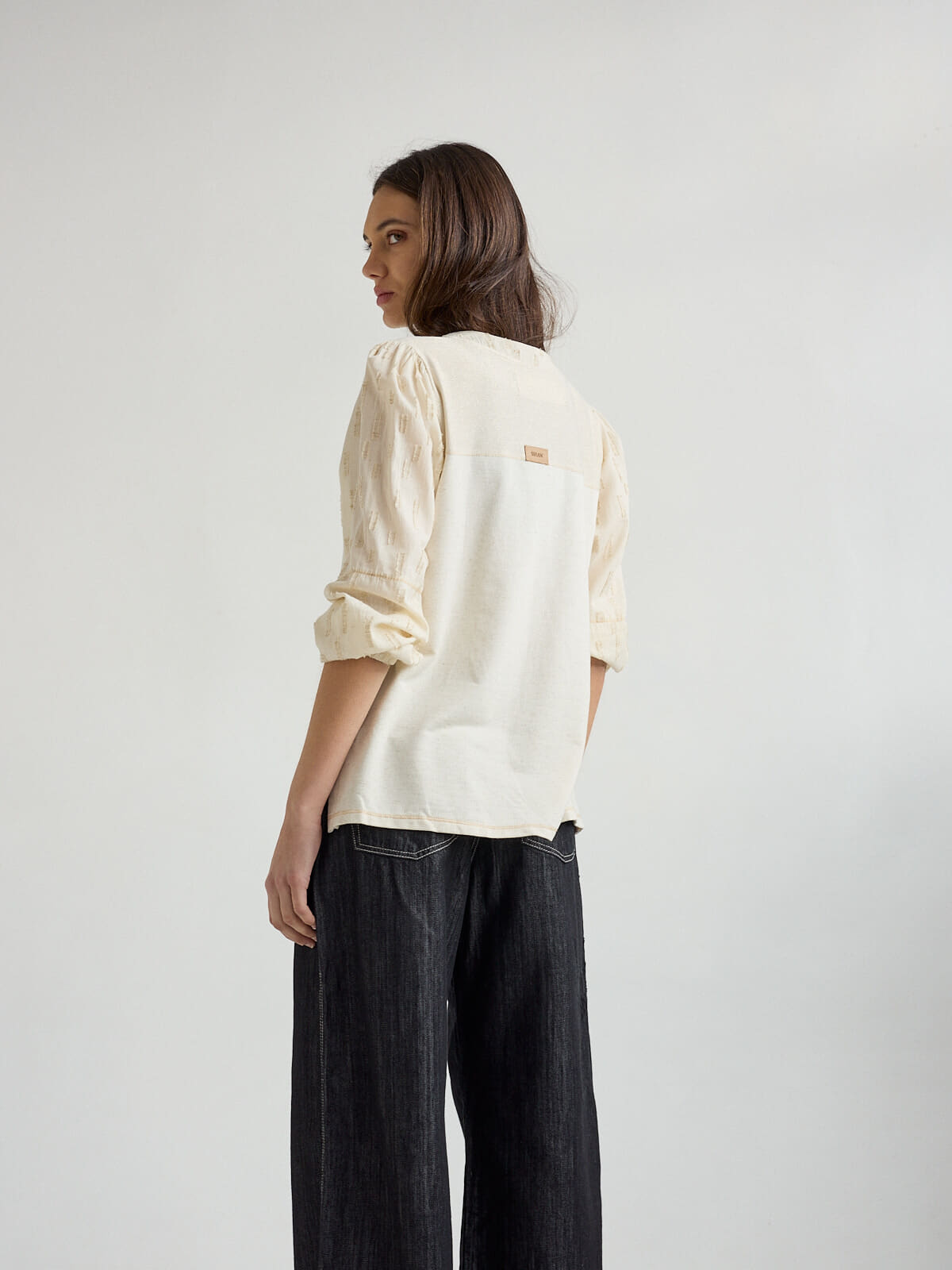 REMERA PERLINA