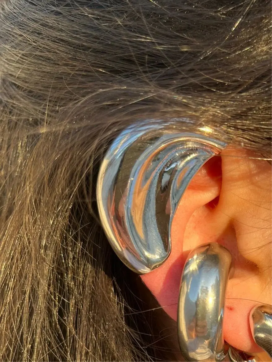 Cuff Futura