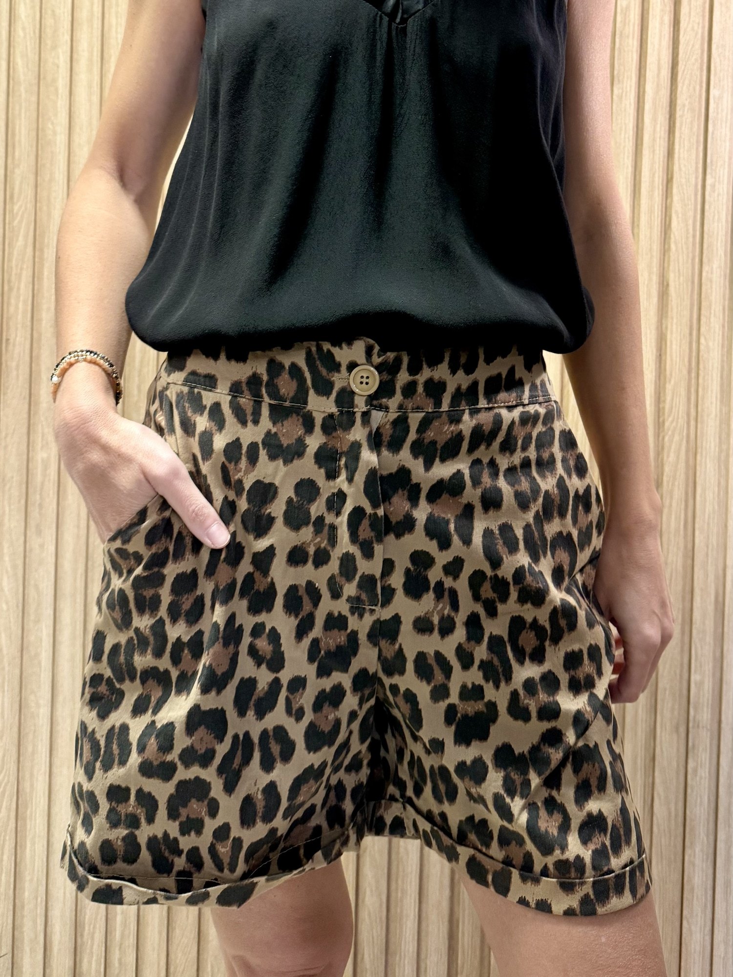 SHORT BRISA