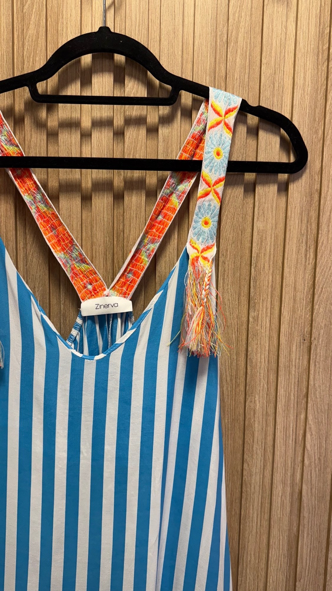 VESTIDO LINEAS
